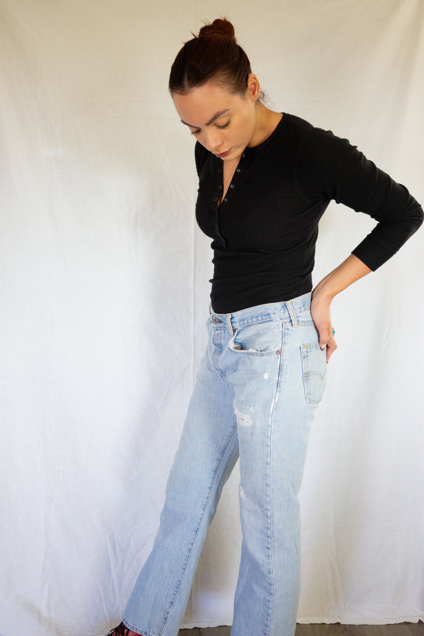 1990s Light Wash Levi 501 Denim Jeans