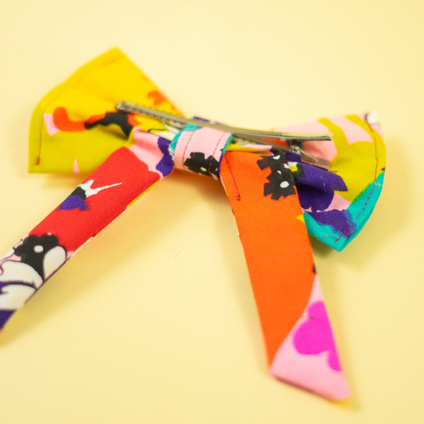 Large Mod Floral Hair Bow