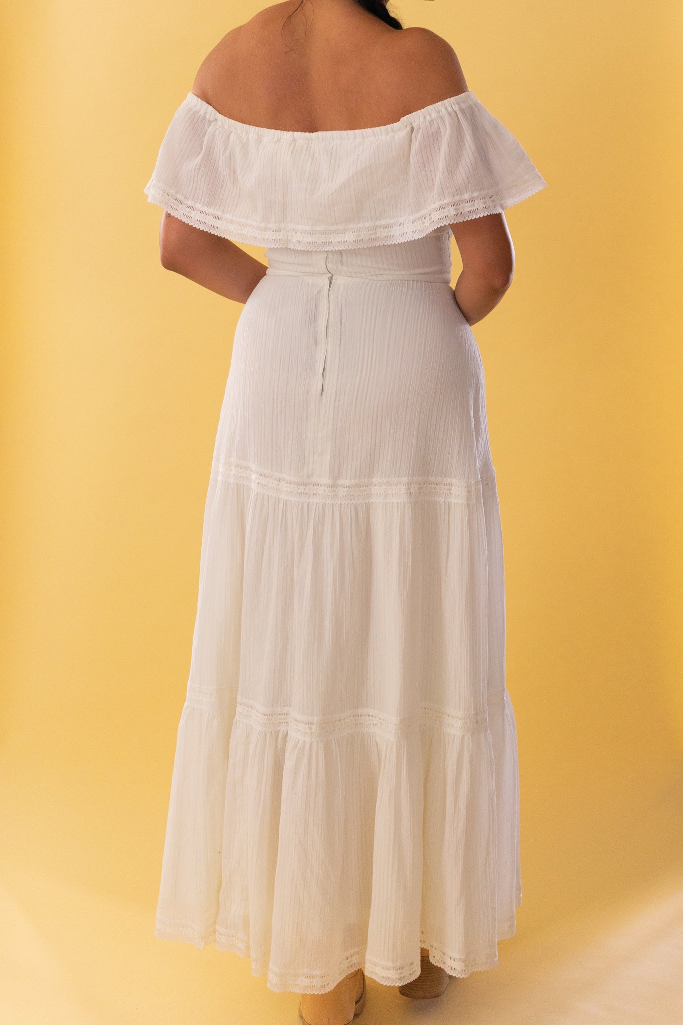1970s White Cotton Off The Shoulder Maxi Dress