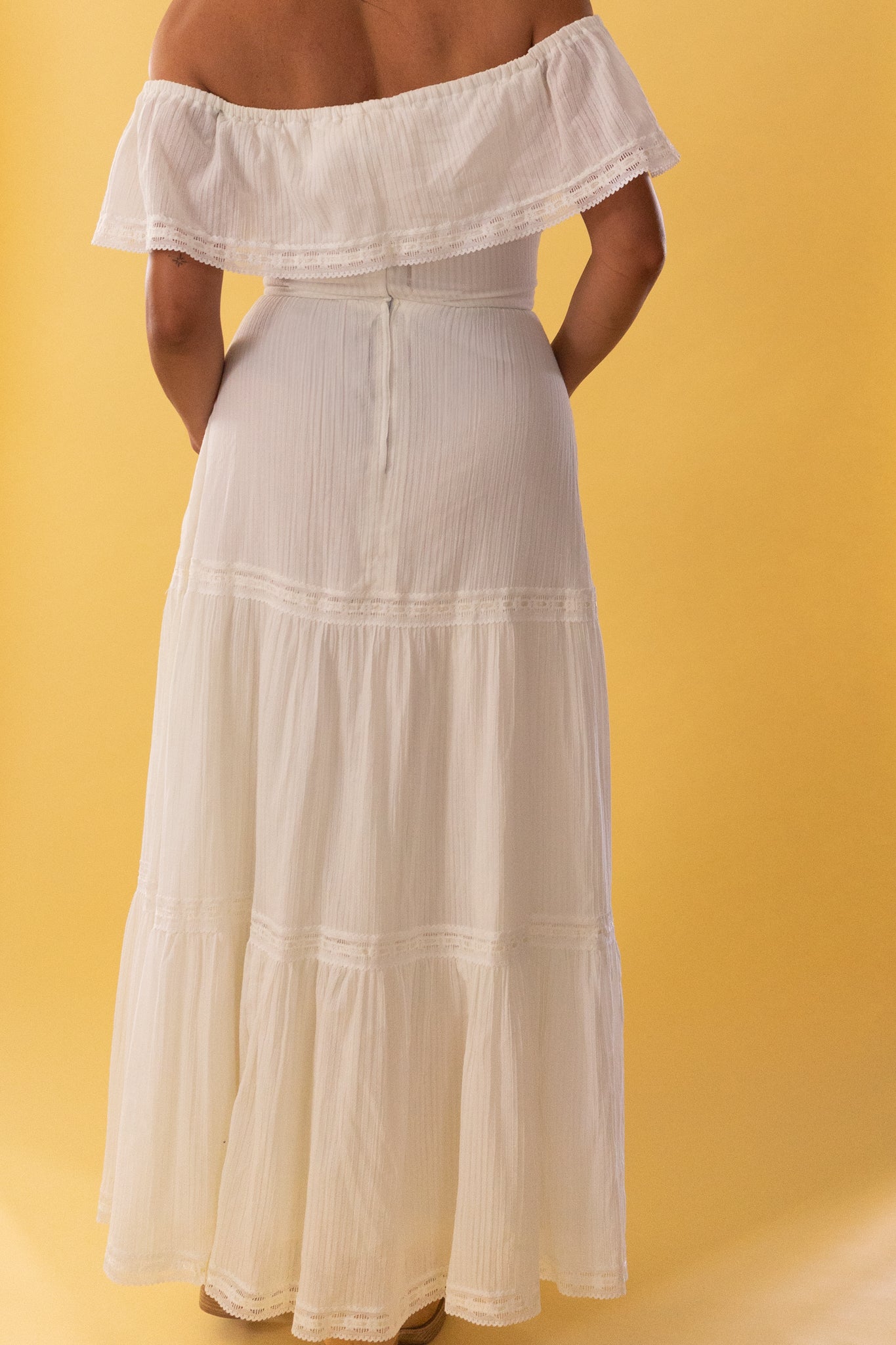 1970s White Cotton Off The Shoulder Maxi Dress