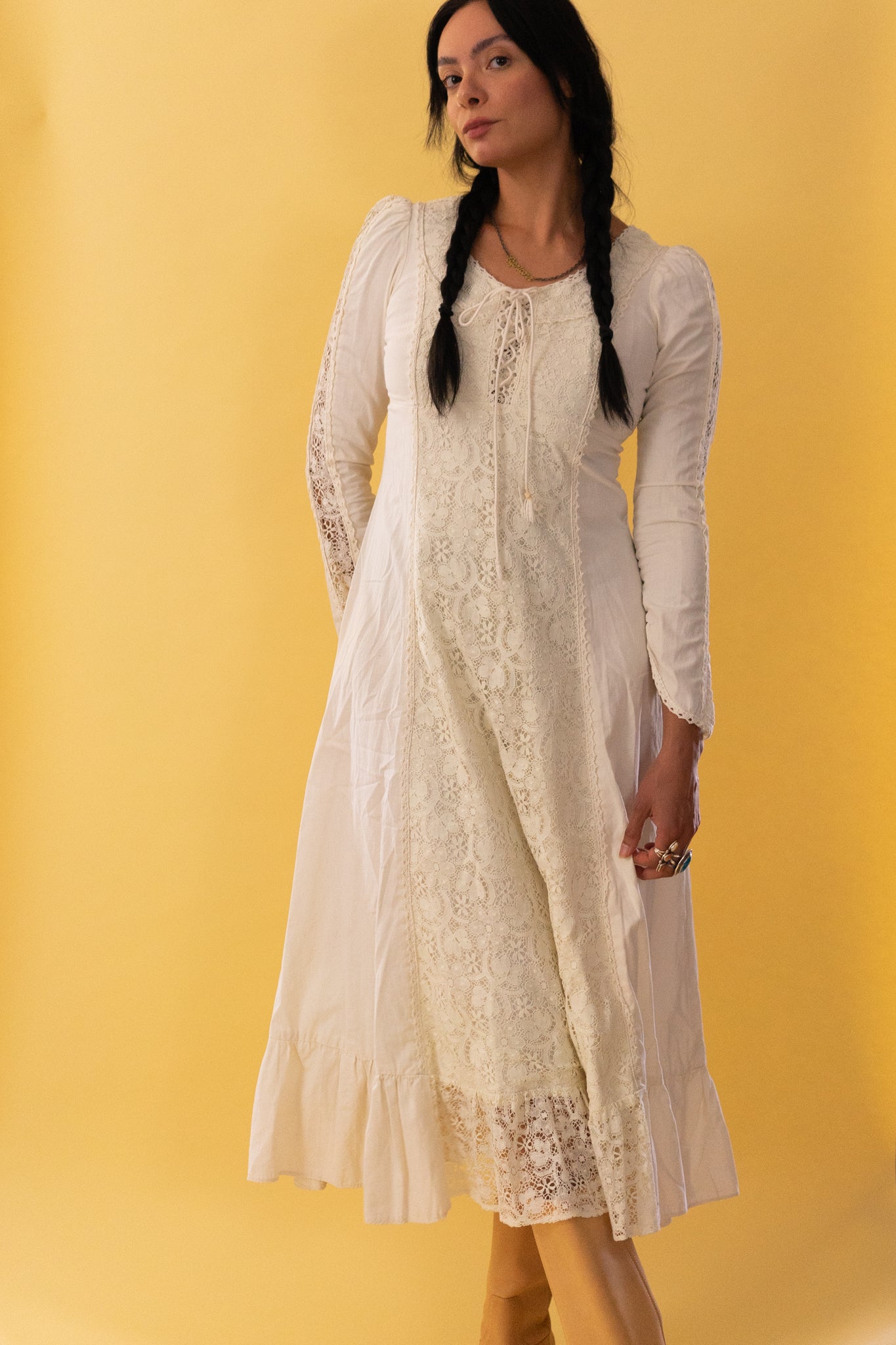 1970s Ivory Cotton and Lace Gunne Sax Dress