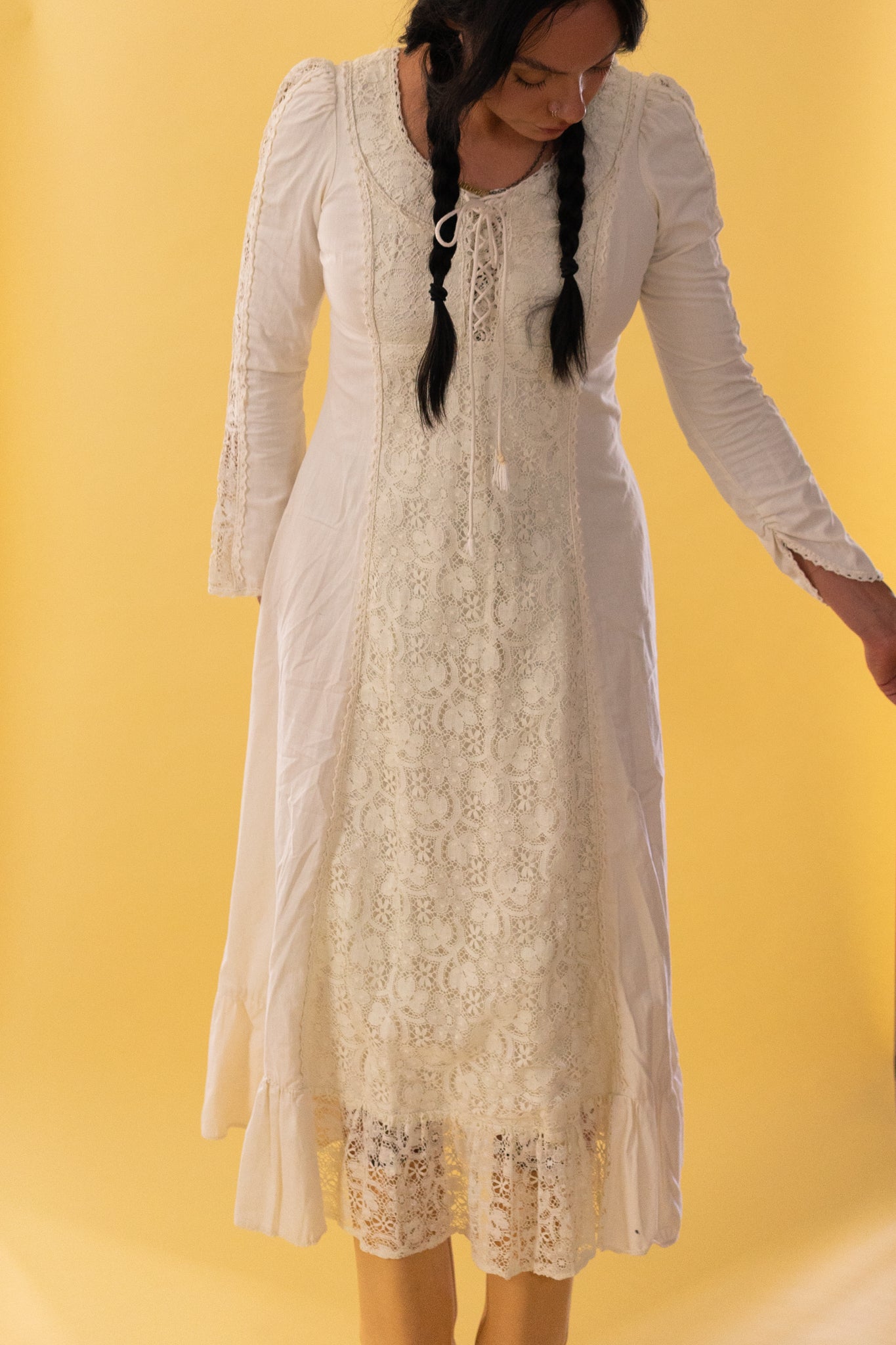 1970s Ivory Cotton and Lace Gunne Sax Dress